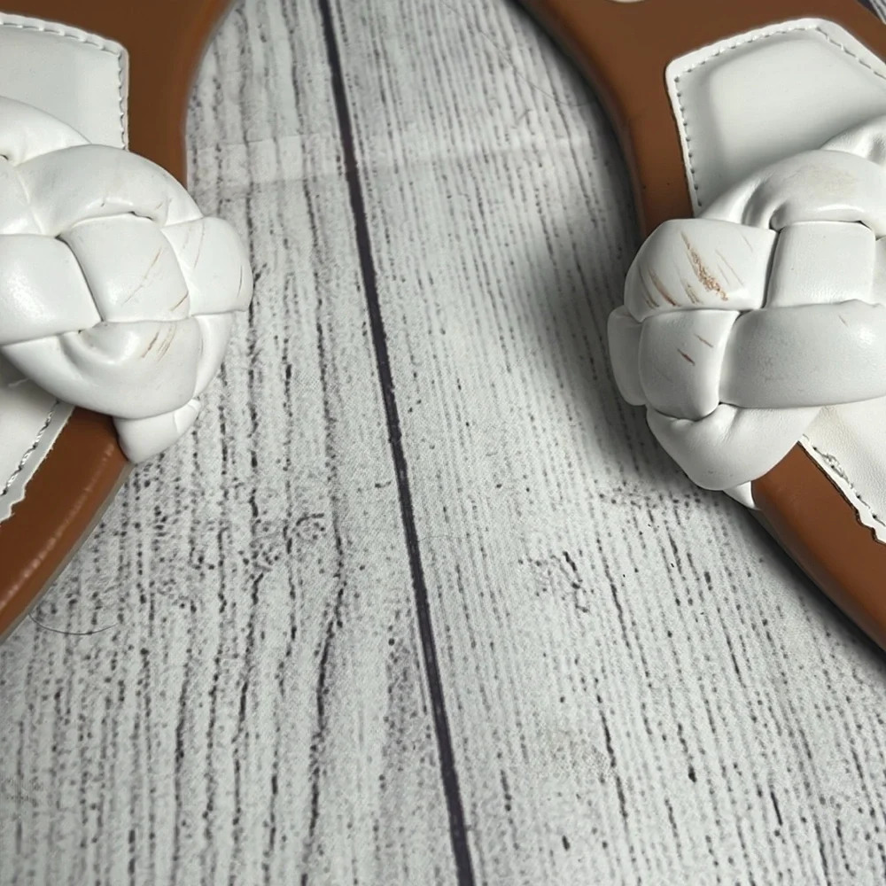 Unbranded sandals size 8.5 white - Picture 2 of 4